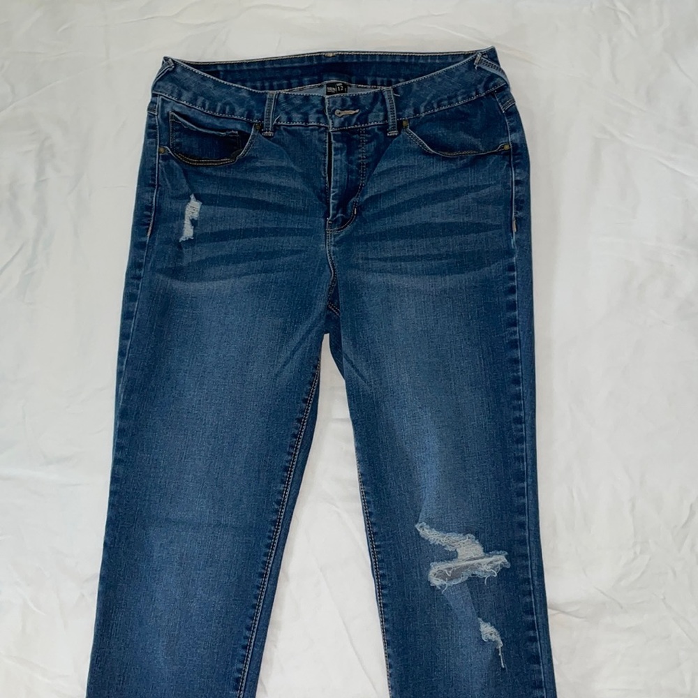 Sound Style ripped skinny/ankle jeans Size 12